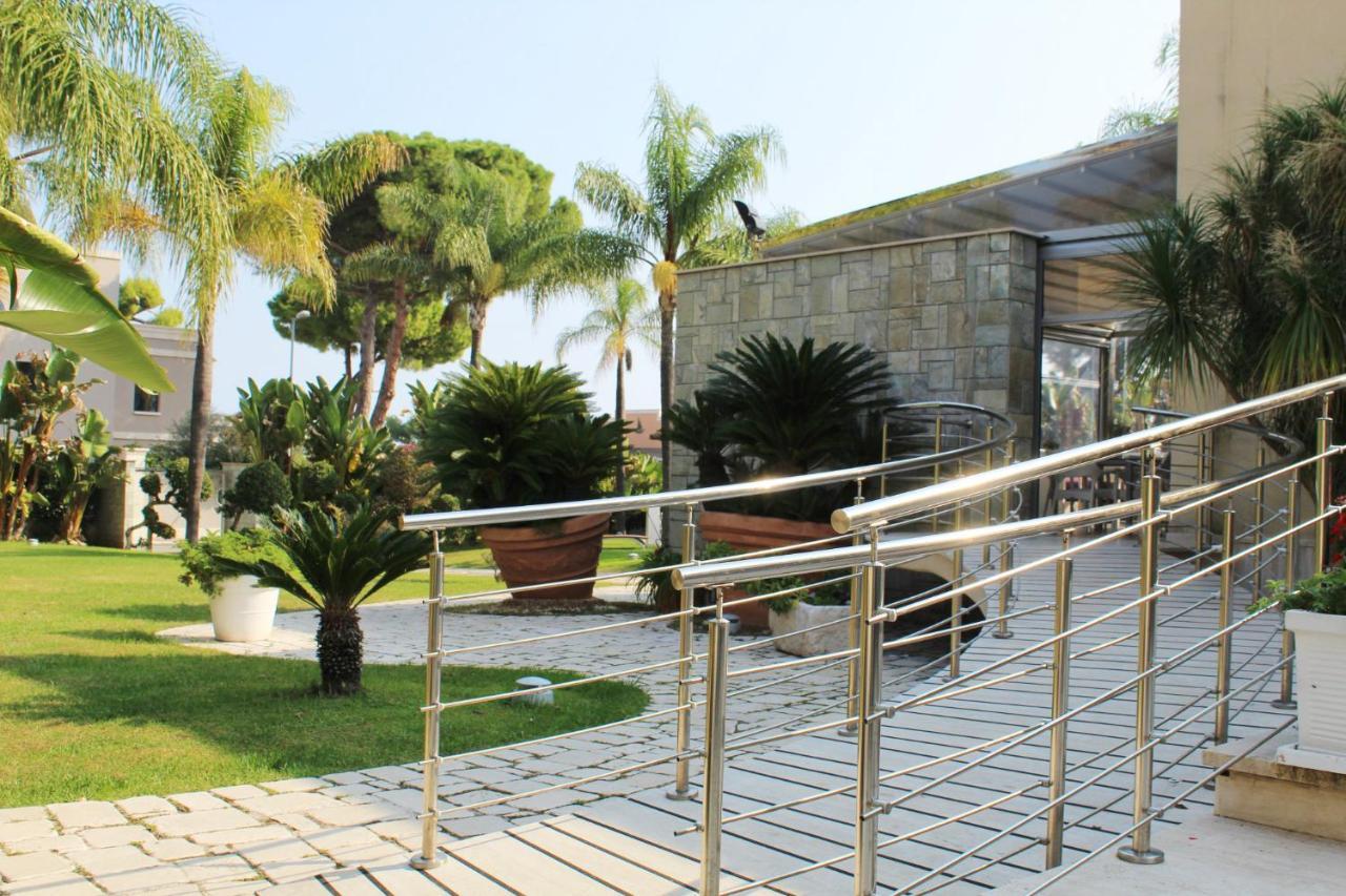 No Tag Urban Hotel Trani Ngoại thất bức ảnh
